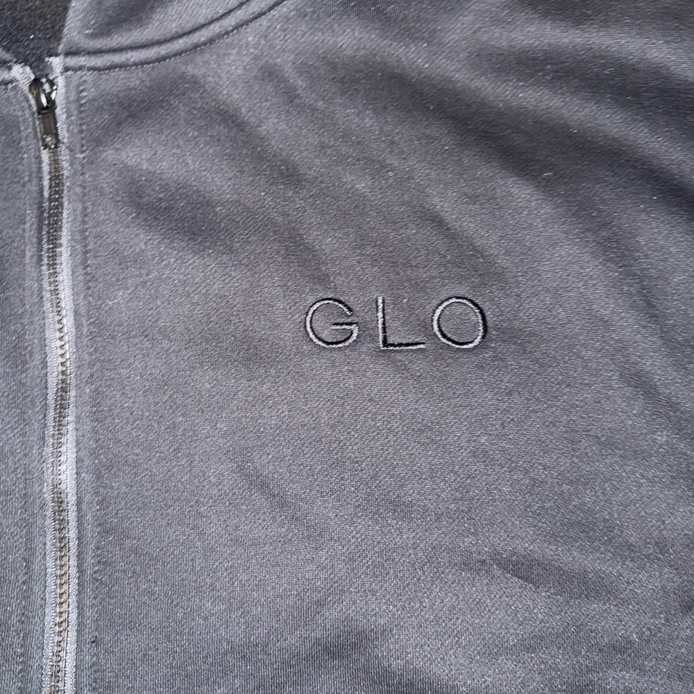 NWT redeemed black Glo Zip-Up Hoodie gods love overcomes - Picture 4 of 9